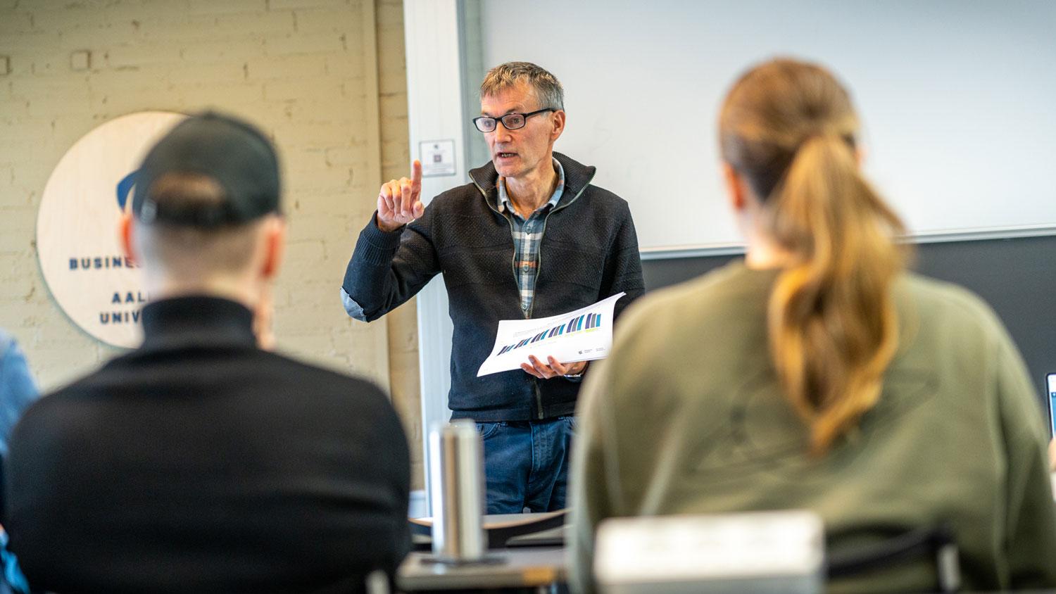 Lecture at Aalborg University Business School. Photo: Per Bille